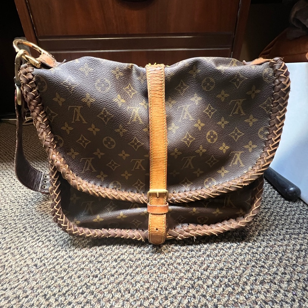 Authentic Revamped Saumur Louis Vuitton